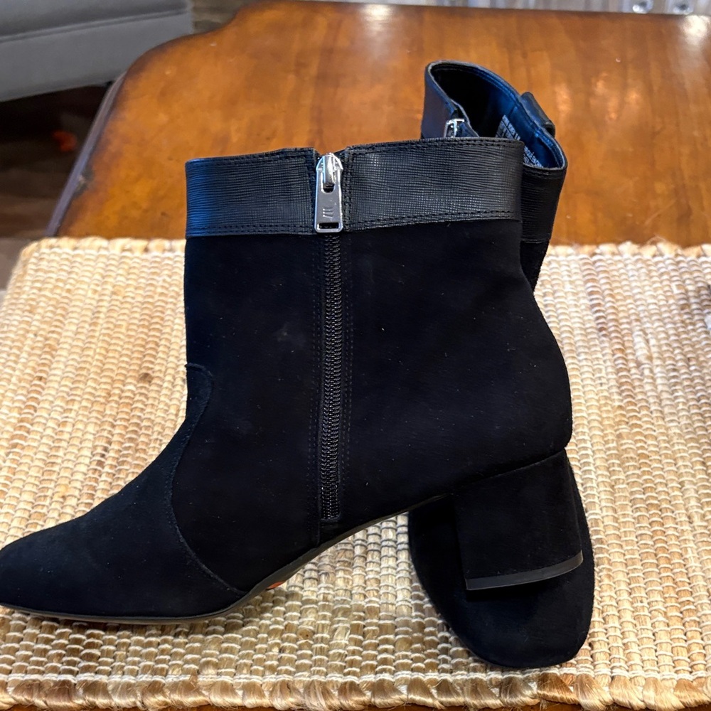 Rockport Suede Black Ankle Boots with Silver Buckle